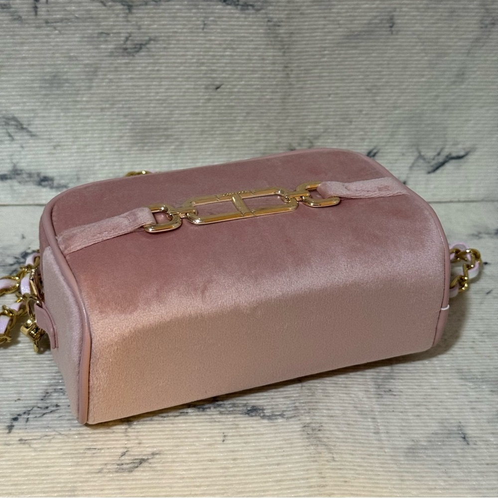 Tom Ford Beauty Pink Velvet Pouch / Crossbody - Picture 6 of 13